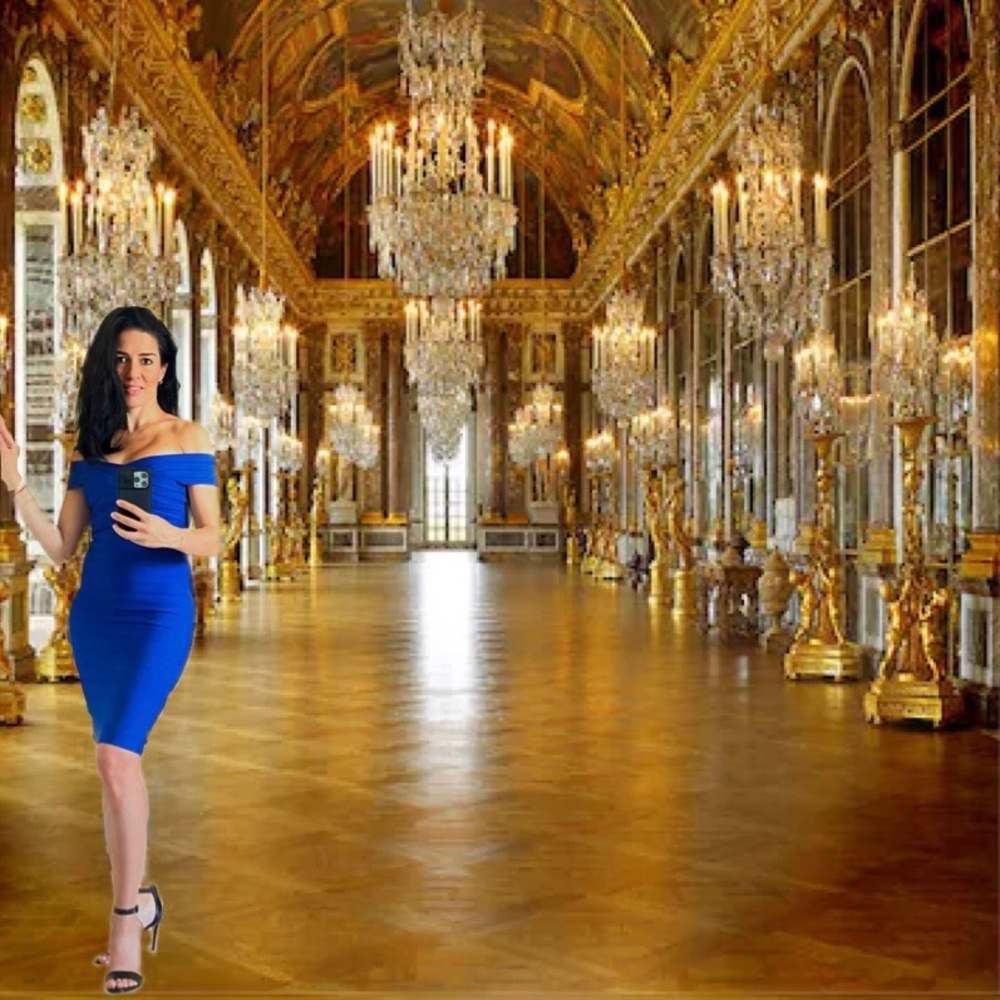 Meet your Posher, Naz 🙋🏻‍♀️🖤